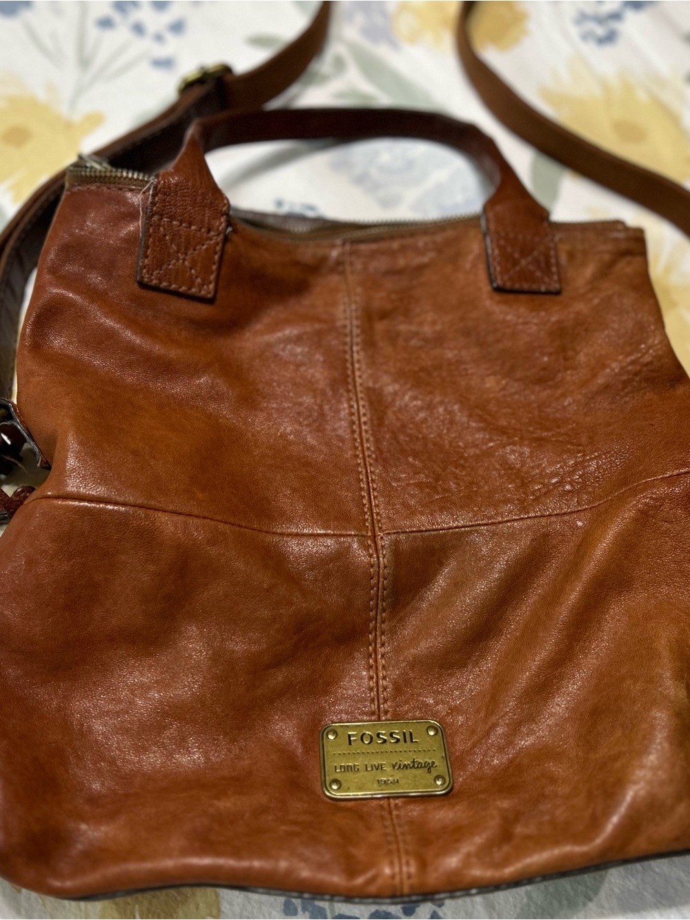 Fossil Leather Shoulder Bag in Warm Tan - Picture 6 of 9